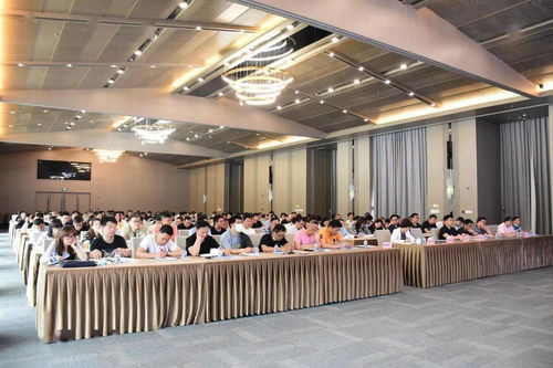 虹橋“兩員”隊伍啟動為期5月大培訓，鍛造懂經(jīng)濟、善管理、會服務的專業(yè)化力量